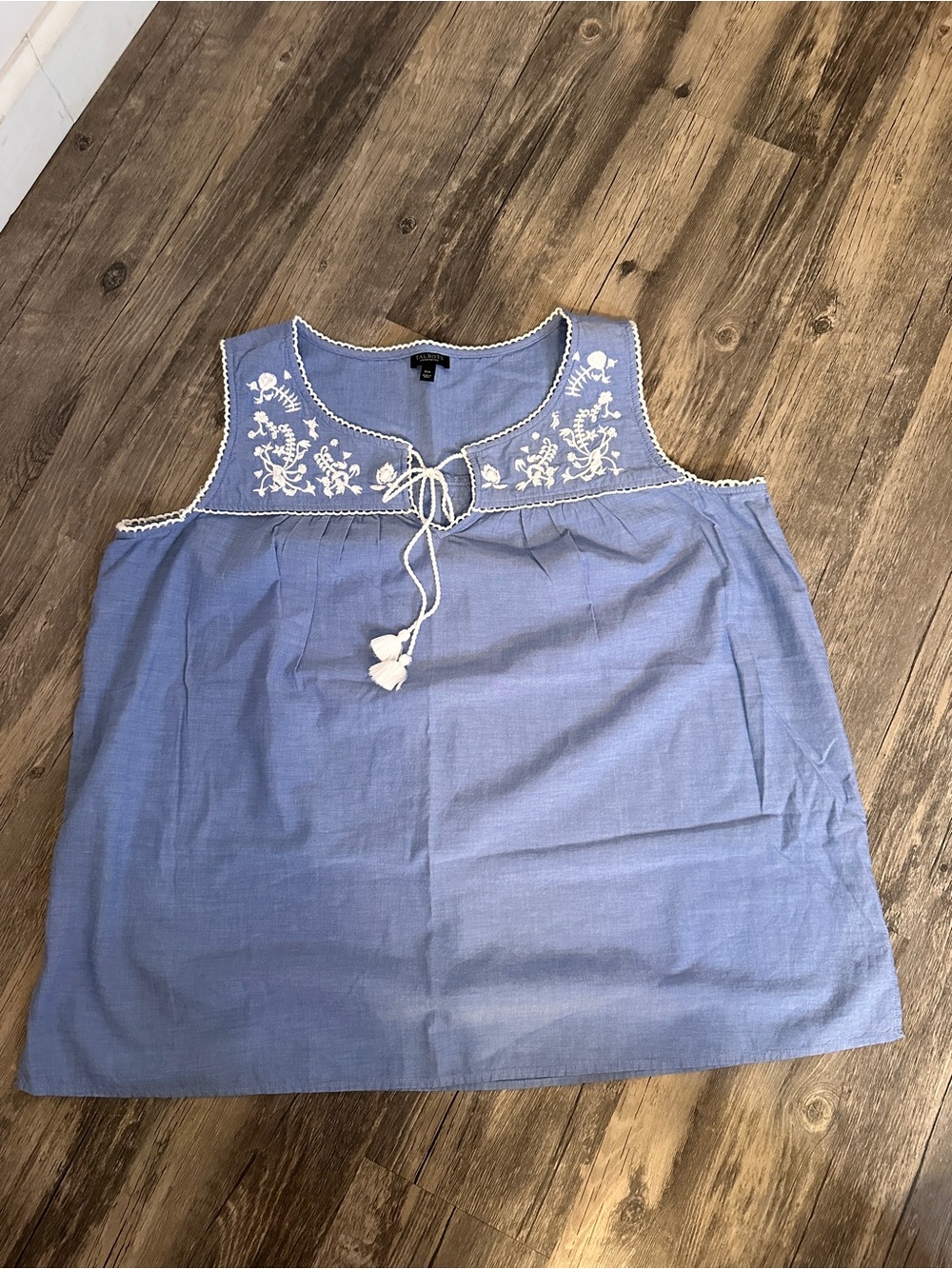 Talbots Light Blue‎ Sleeveless Embroidered Tie-Front Tank xlp - Picture 8 of 12